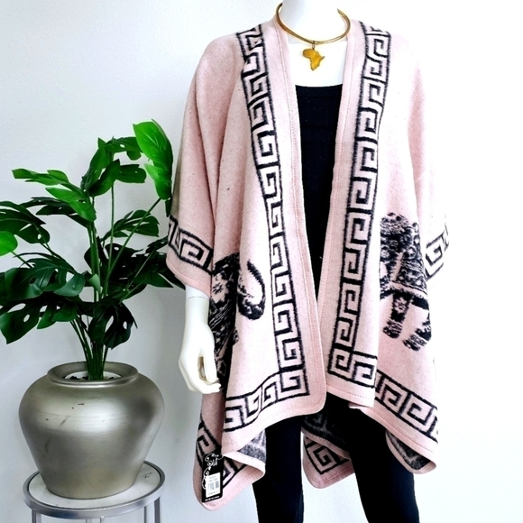 Blanket Shawl/ Poncho Reversible Sweater - Elephant - Picture 1 of 4